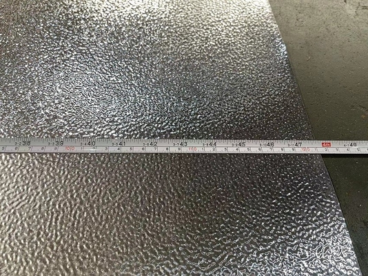 Bobina de aluminio grabada en relieve laminada en frío de ASTM ASME 0.12m m - 1.2m m para el refrigerador