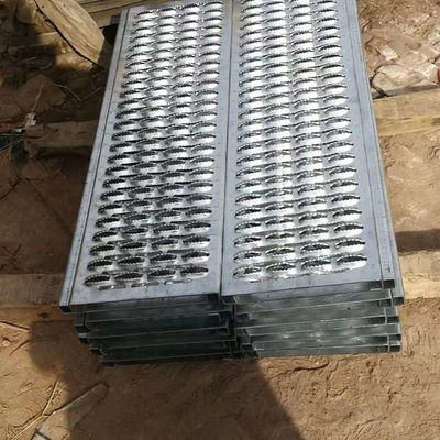 Hojas antis perforadas de la placa de la resbalón de la boca del cocodrilo para la escalera y el piso
