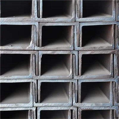 Acero galvanizado en caliente de canal C y barra de ángulo ASTM A36 para techos de almacenes