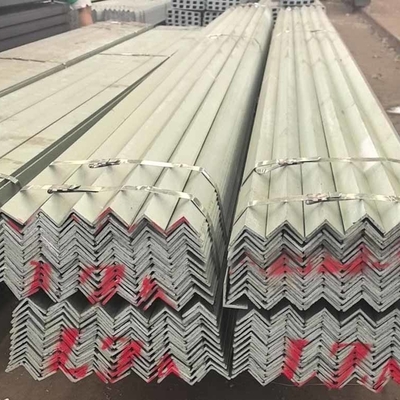 Acero de ángulo galvanizado y sumergido en caliente / barra de ángulo ASTM A36 Ancho 30/40/50mm