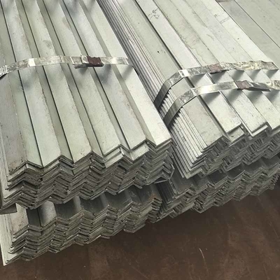 Acero de ángulo galvanizado y sumergido en caliente / barra de ángulo ASTM A36 Ancho 30/40/50mm