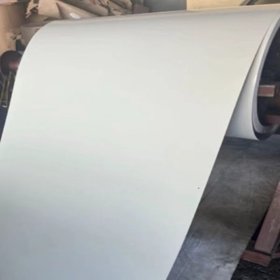 Ancho 600-1250mm Revestimiento de zinc 40-275g bobina de acero galvalume prepintada para materiales de construcción