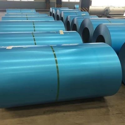 El color azul del estruendo cubrió el galvanizado de la hoja de acero Z600