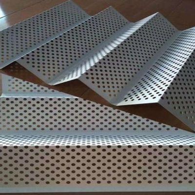 Hoja perforada de aluminio del pequeño agujero de SGLCC