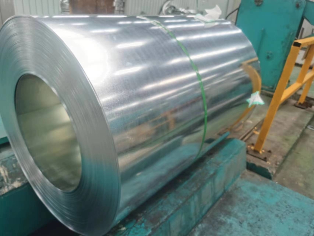 la inmersión caliente del grueso de 0.5mm-1m m galvanizó el rollo galvanizado los tamaños de acero de la chapa