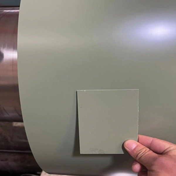 bobina de acero recubierto de color PPGI para la fabricación de láminas de techo de metal corrugado