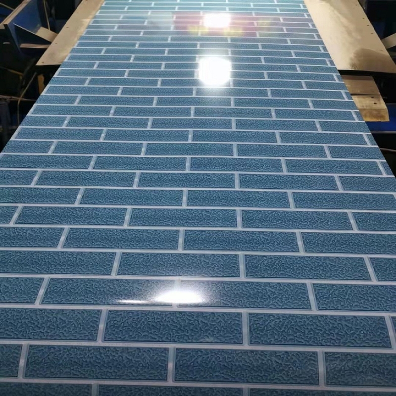 el color de 15-20um Front Paint Coating Z275 cubrió la bobina de acero de PPGI para el tubo y los muebles del drenaje