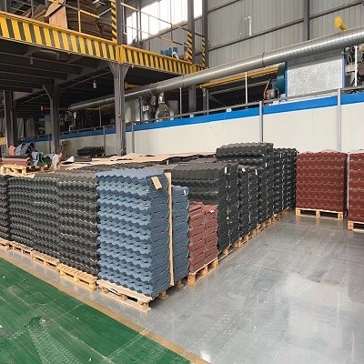 Hojas de metal acanaladas de acero galvanizadas del hierro para techos los 508MM/los 610MM