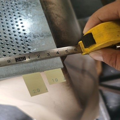 Hoja de metal perforada de aluminio revestida 10m m - 2500m m para la construcción