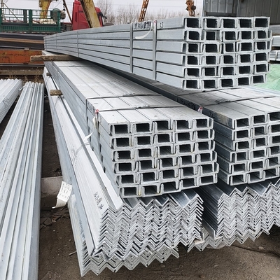 Ángulos y canales de acero galvanizado sumergido en caliente recubrimiento de zinc 20-30uM